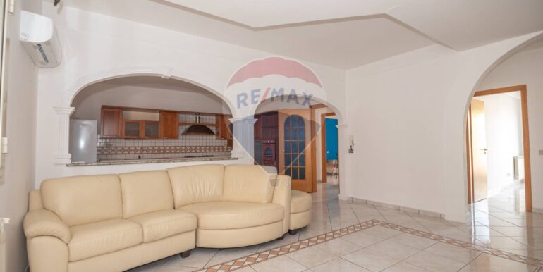 20251210173846-1008705-12