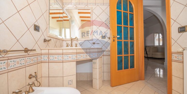 20251210173848-1008705-24