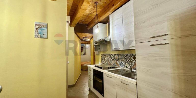 20251210180459-1008712-4