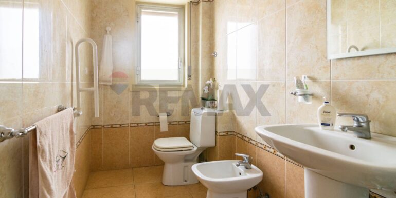 20251210201851-1004023-28