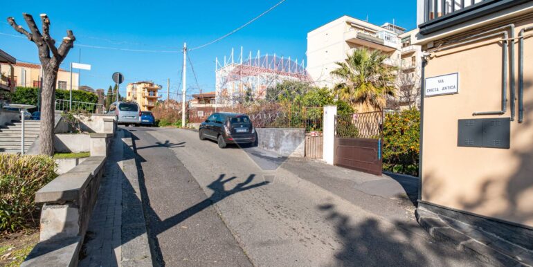 2025121080600-1008565-9