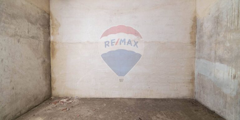 2025121084212-1008568-4