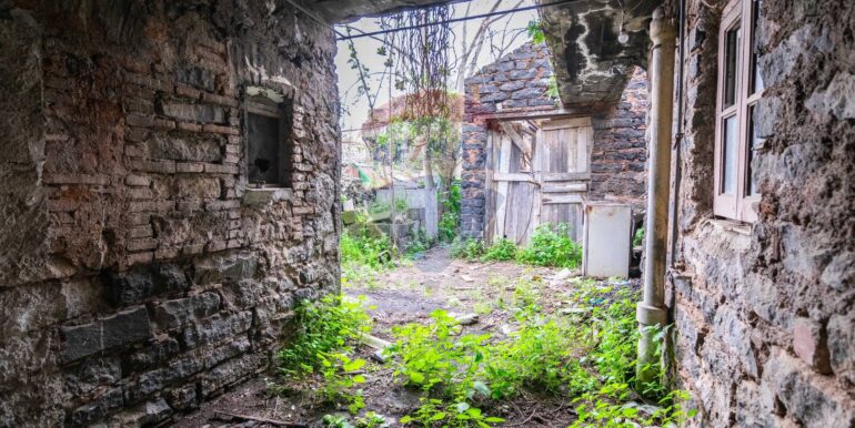 2025121084214-1008568-12