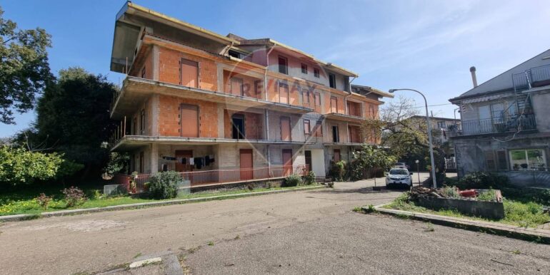 20251211102451-1009956-8