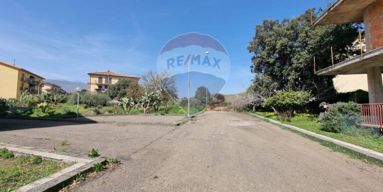 20251211102452-1009956-9