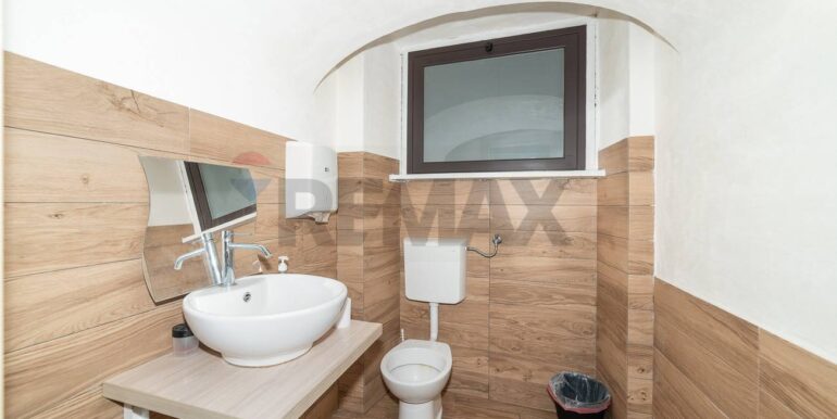 20251211103903-1009962-10