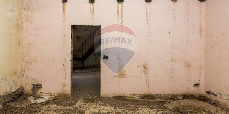 20251211105735-1009967-8