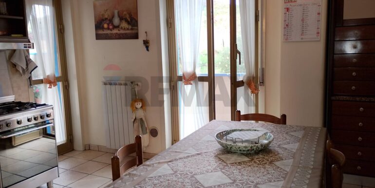 20251211120730-1008981-4