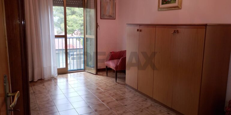 20251211120748-1008981-10