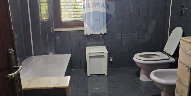 20251211172625-1010005-9