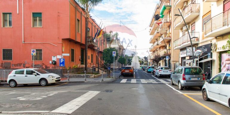 20251211174710-1010085-3