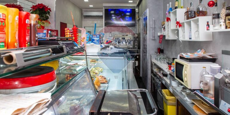 20251211174739-1010085-12