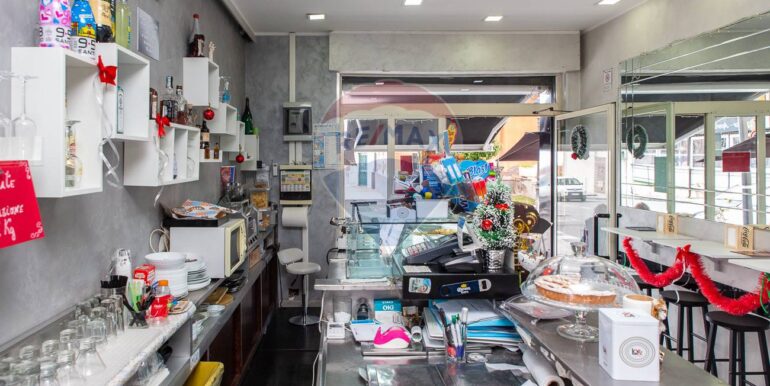 20251211174748-1010085-15