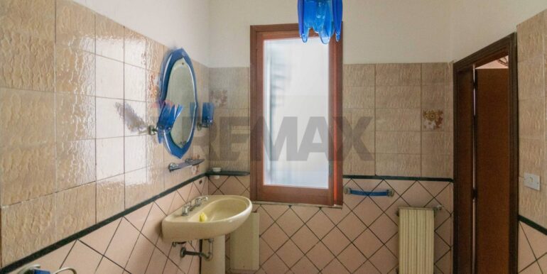 20251211174836-1007866-8