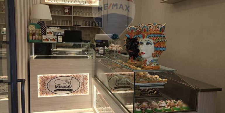 20251211181351-1010099-6