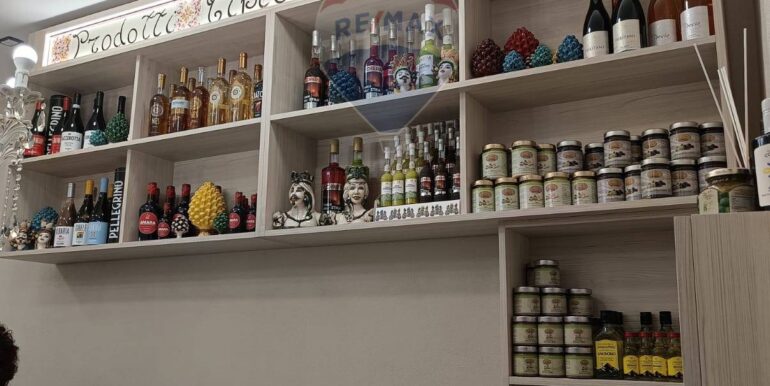 20251211181423-1010099-12