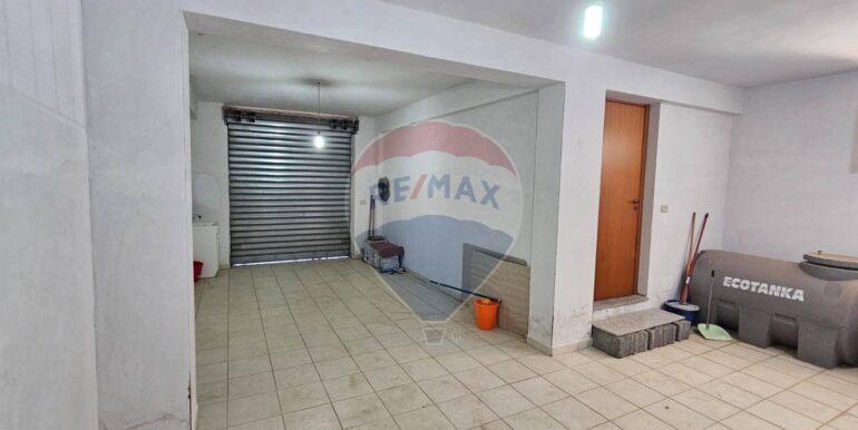 20251211185734-1002538-15