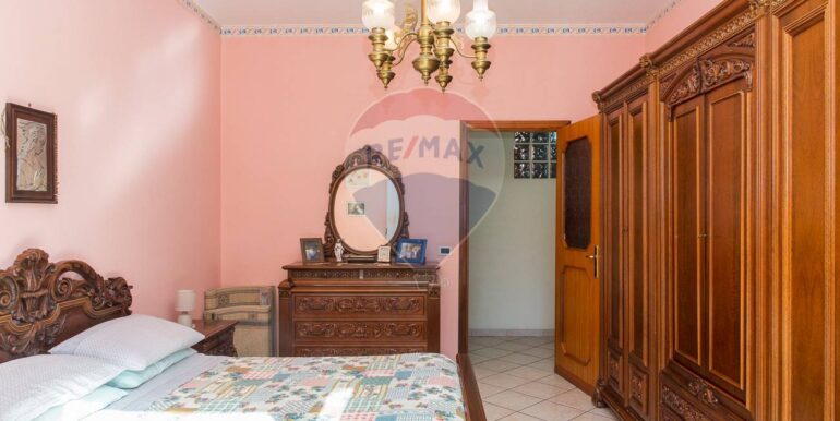 20251211195803-1010111-24