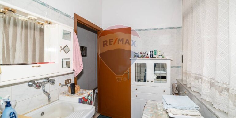 2025121121842-1009894-7