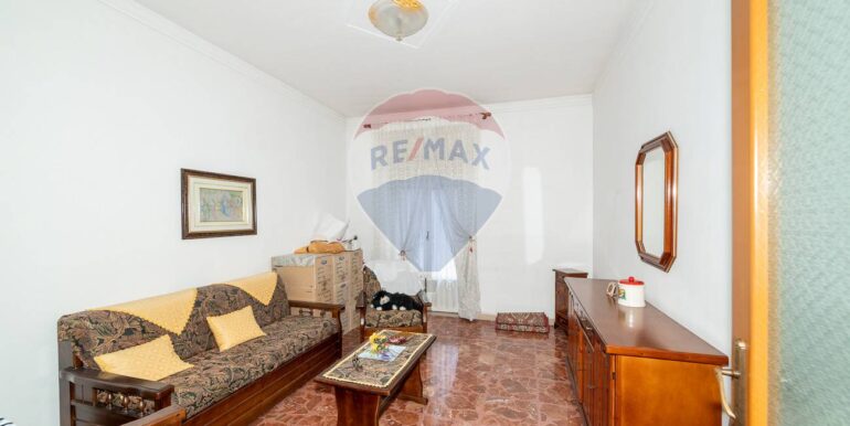 2025121121847-1009894-9