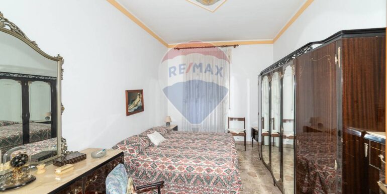 2025121121850-1009894-10