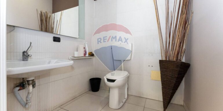 2025121193542-1007988-18