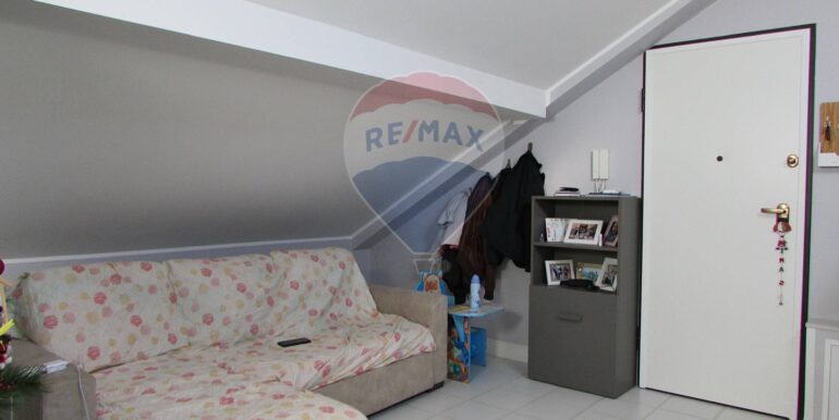 20251212113058-1010145-2