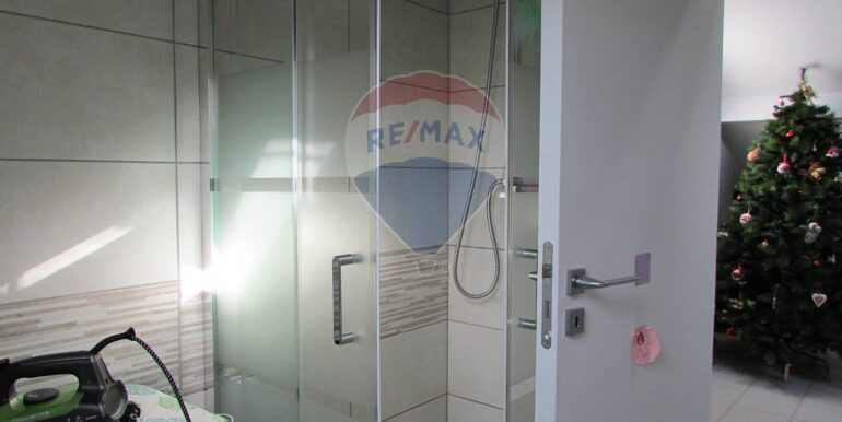 20251212113120-1010145-10