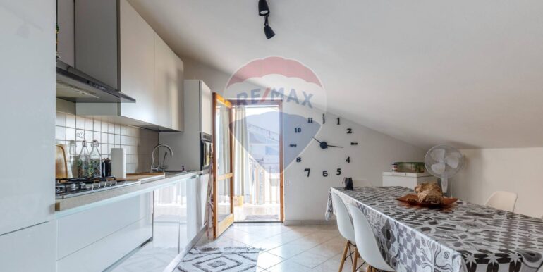 20251212151508-1010242-1