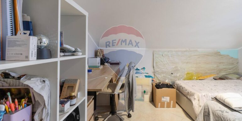 20251212151514-1010242-3