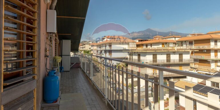 20251212151519-1010242-5