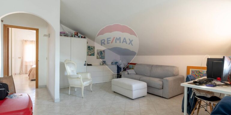 20251212151522-1010242-6