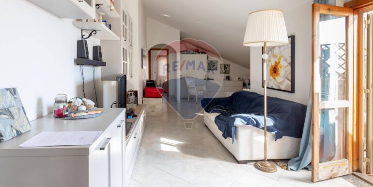 20251212151524-1010242-7