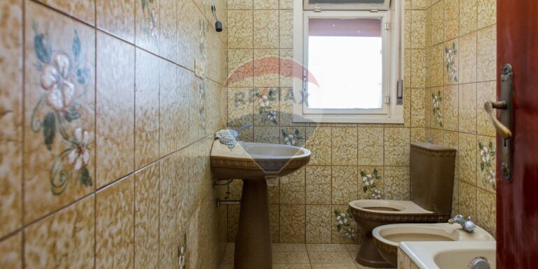 20251212152106-1010265-16