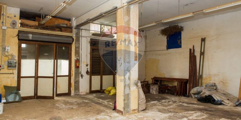 20251212174638-1010305-16