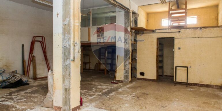 20251212174641-1010305-17