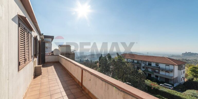 2025121295622-1010013-18