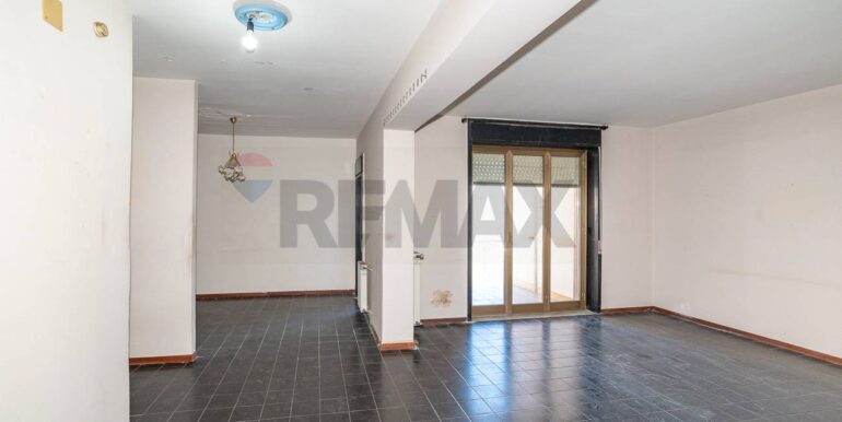 20251214185155-975587-14