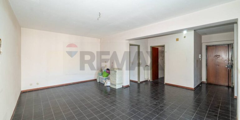 20251214185159-975587-15