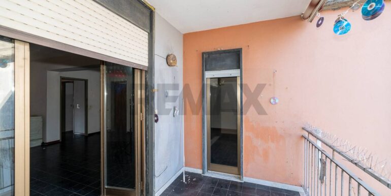 20251214185214-975587-20