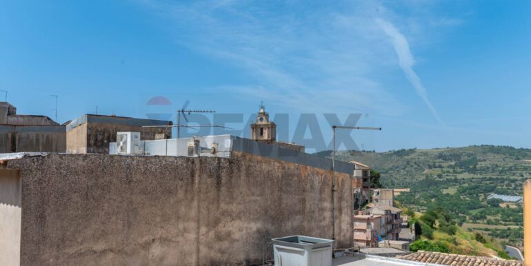 20251214192401-1010531-5