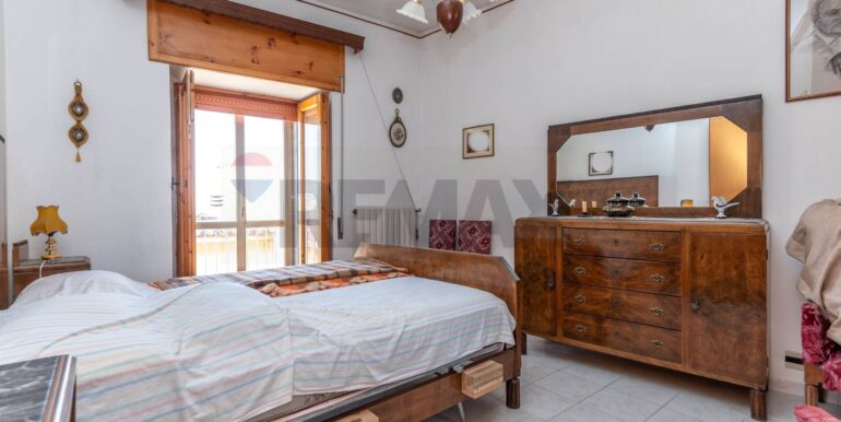 20251214192401-1010531-8