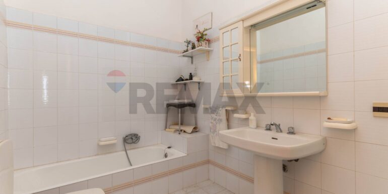 20251214192402-1010531-10