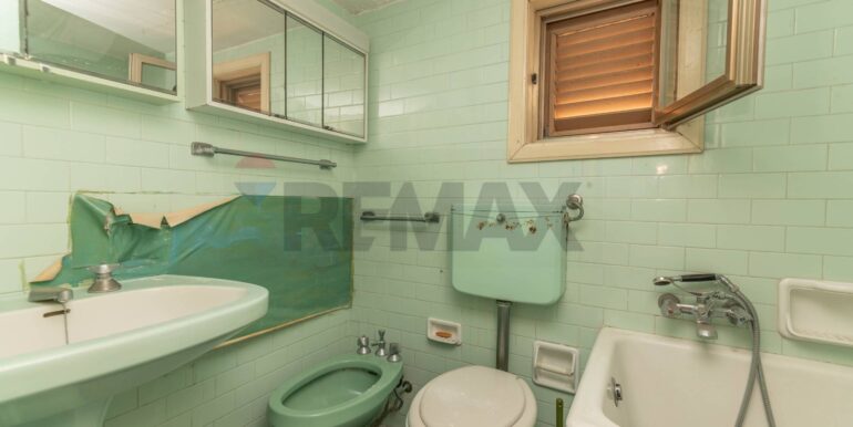 20251214192402-1010531-12