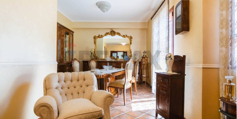 20251215105359-964785-5