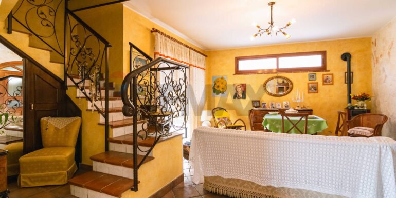 20251215105431-964785-17