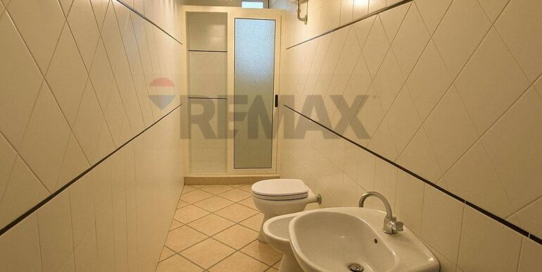 20251215122253-1010597-4