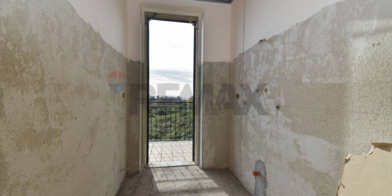 20251216102622-1008640-25