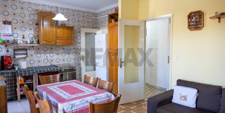 20251217193330-1011229-10