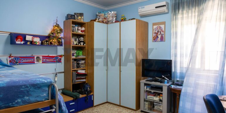 20251217193344-1011229-15